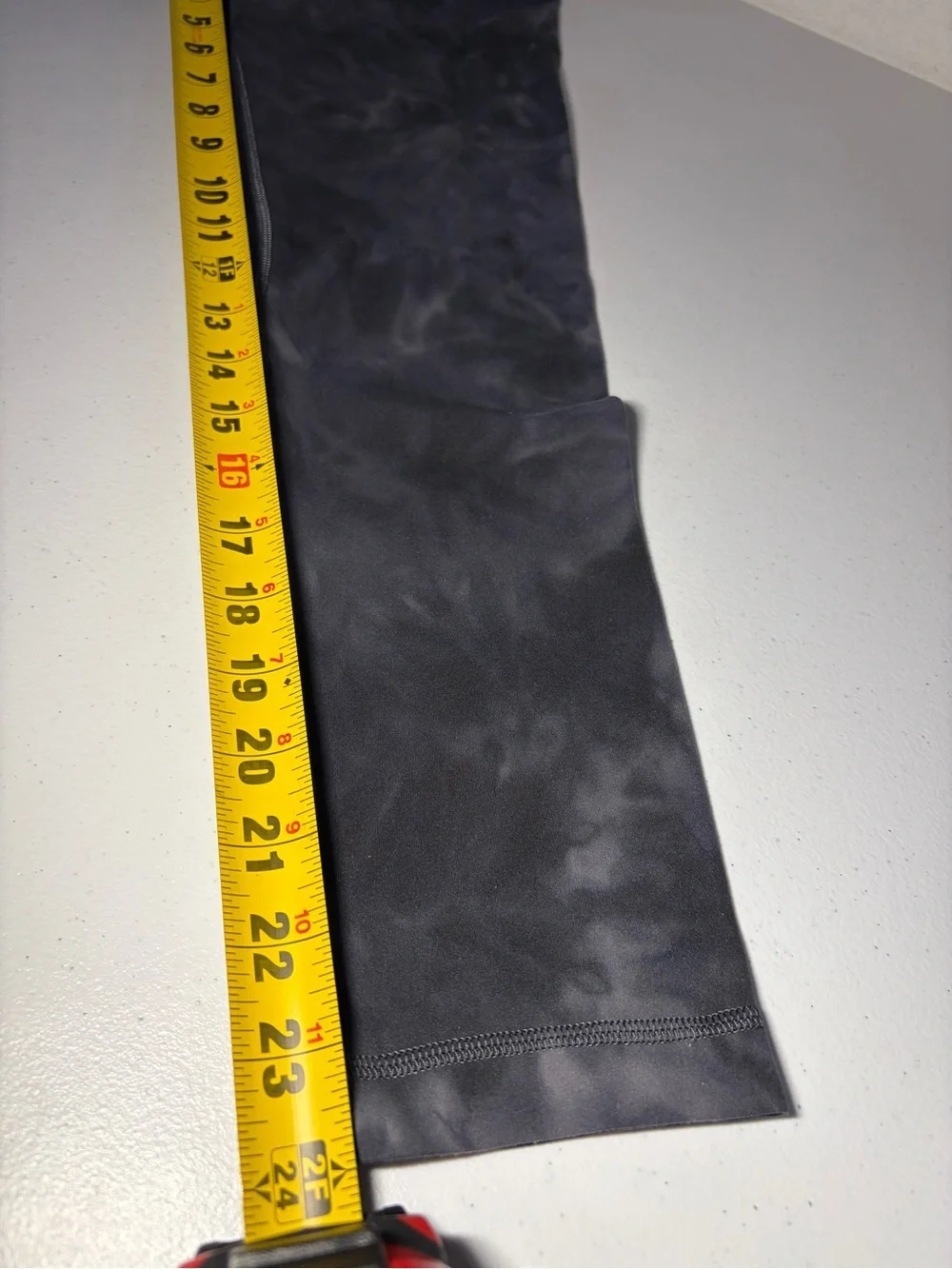 Lululemon Align Leggings High Rise, Cropped 24” Inseam Black Tie-Dye, Size 4